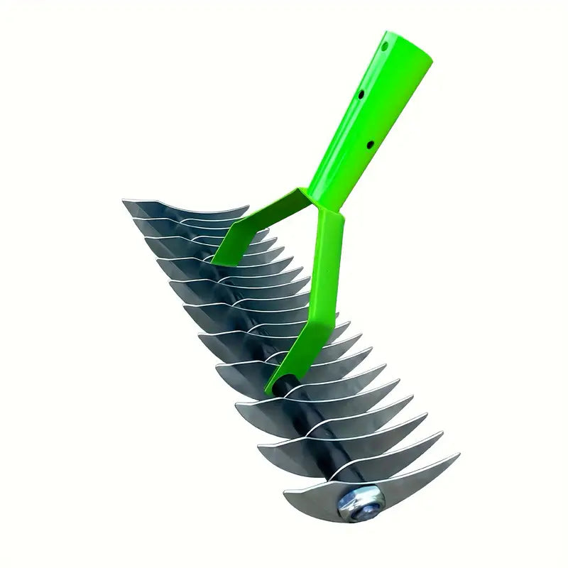Long-Reach Thatch Rake for Dead Grass