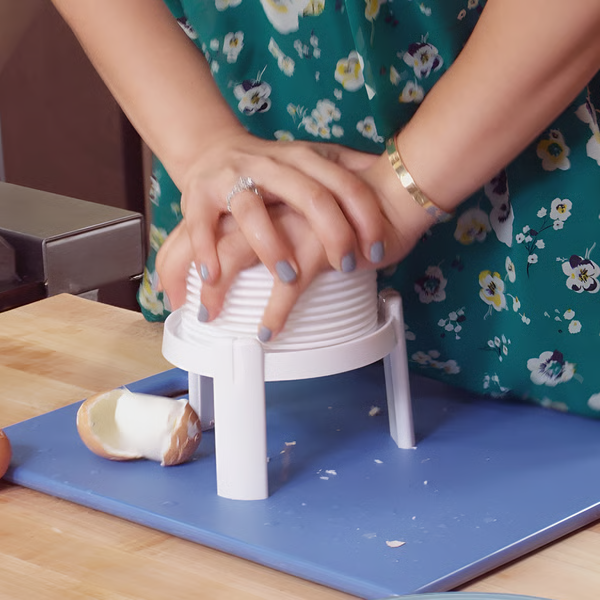 Quick & Safe Boiled Egg Peeler Tool